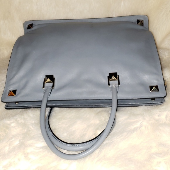 Valentino Garavani Runway Rockstud Grey Tote - Picture 2 of 8